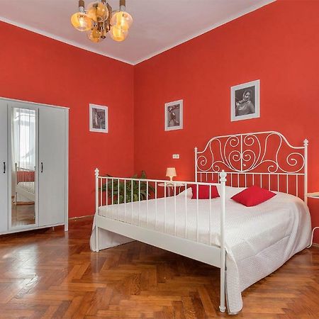 Pula City Center Big Apartment With Private Parking Esterno foto